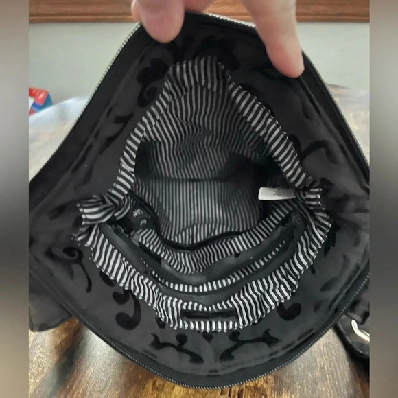 Thirty One | ladies crossbody handbag. - Picture 12 of 16